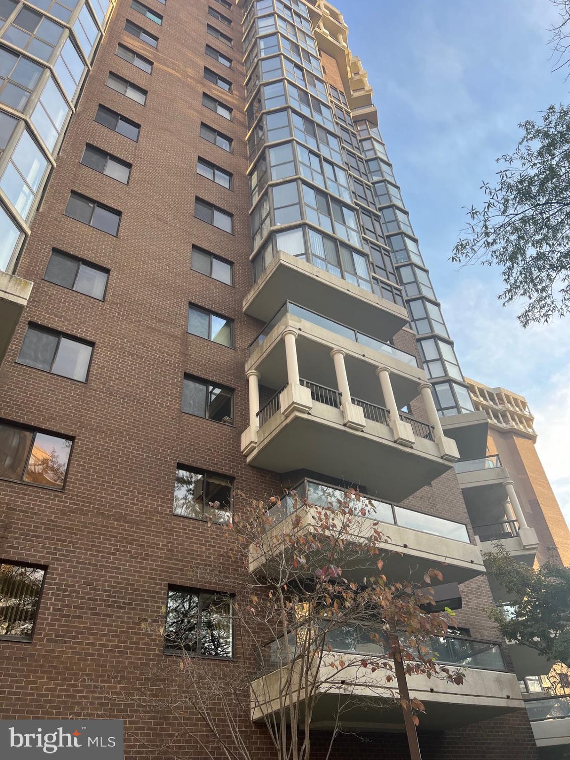 1600 N OAK STREET 306