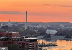 ROSSLYN - Residential