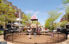 ROSSLYN - Residential