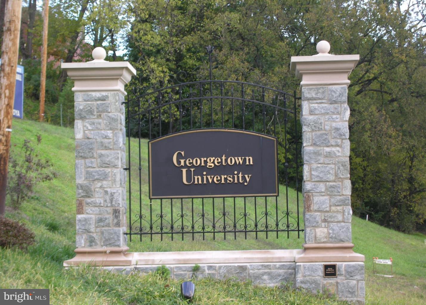 ROSSLYN - Residential