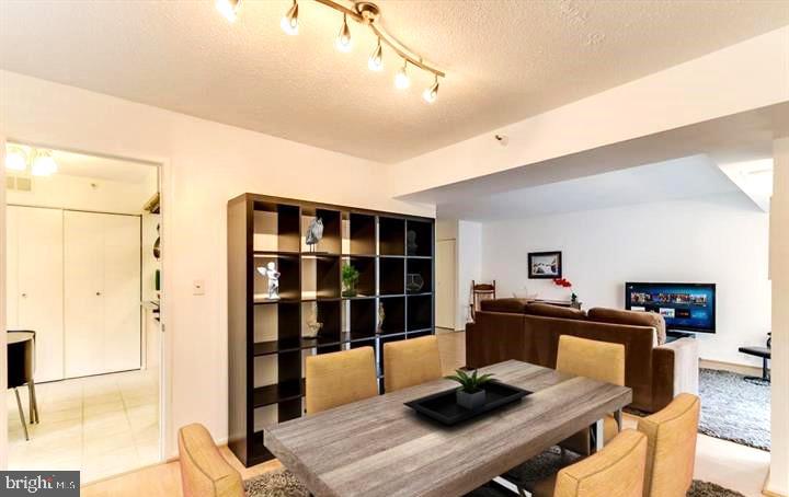 ROSSLYN - Residential