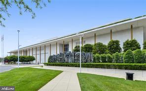 ROSSLYN - Residential