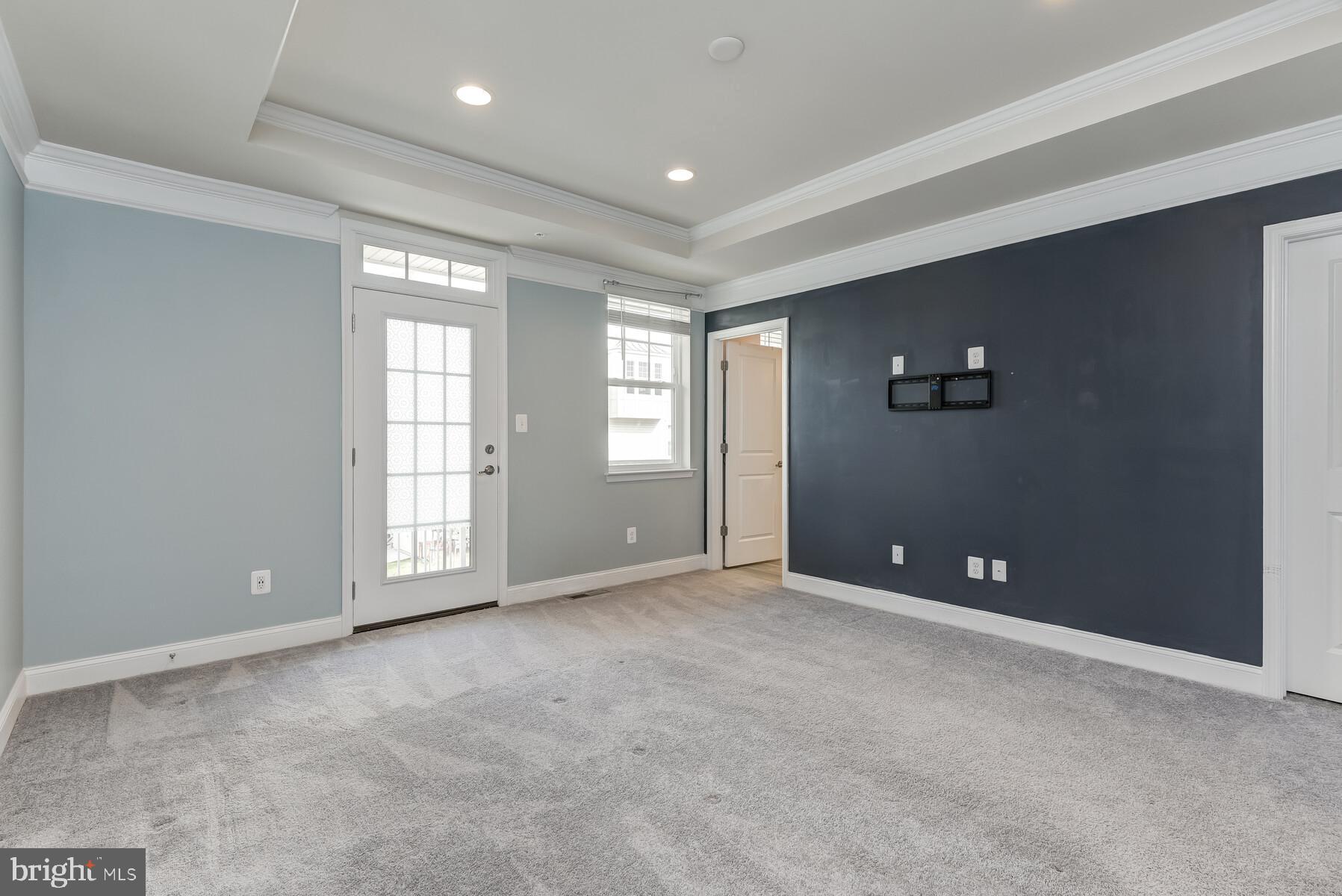 OXFORD SQUARE - Residential