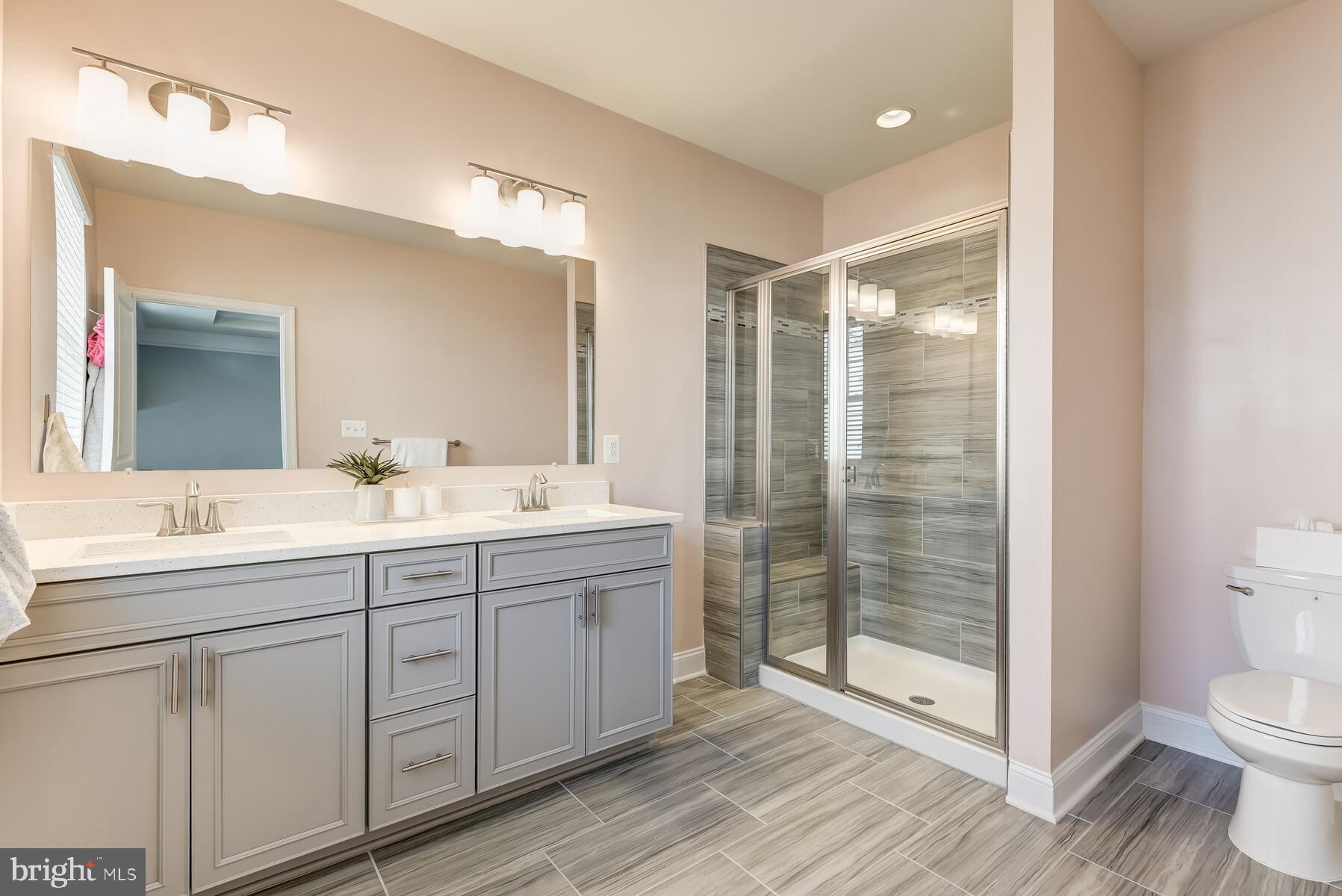 OXFORD SQUARE - Residential