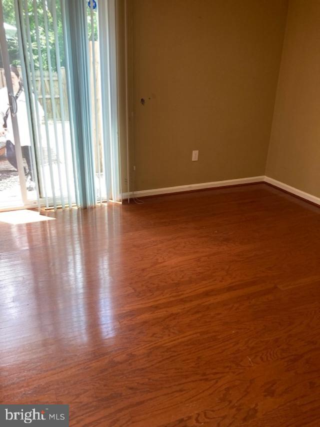 WASHINGTON SQUARE - Residential Lease