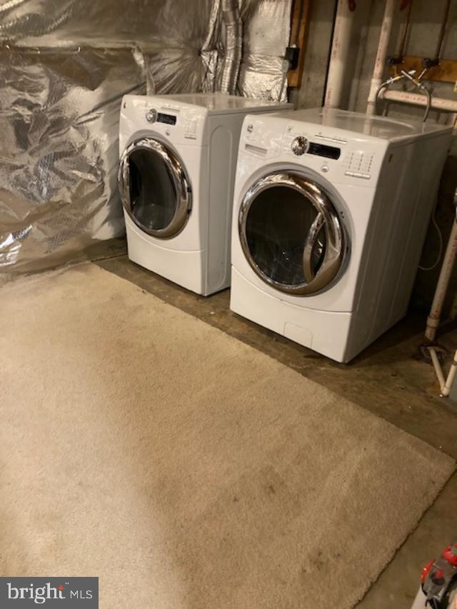 WASHINGTON SQUARE - Residential Lease