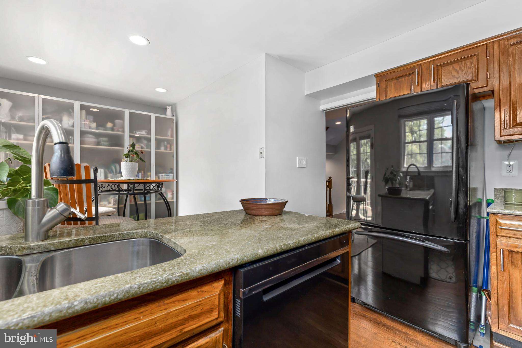 THE GLEN OF CARLYN - Residential