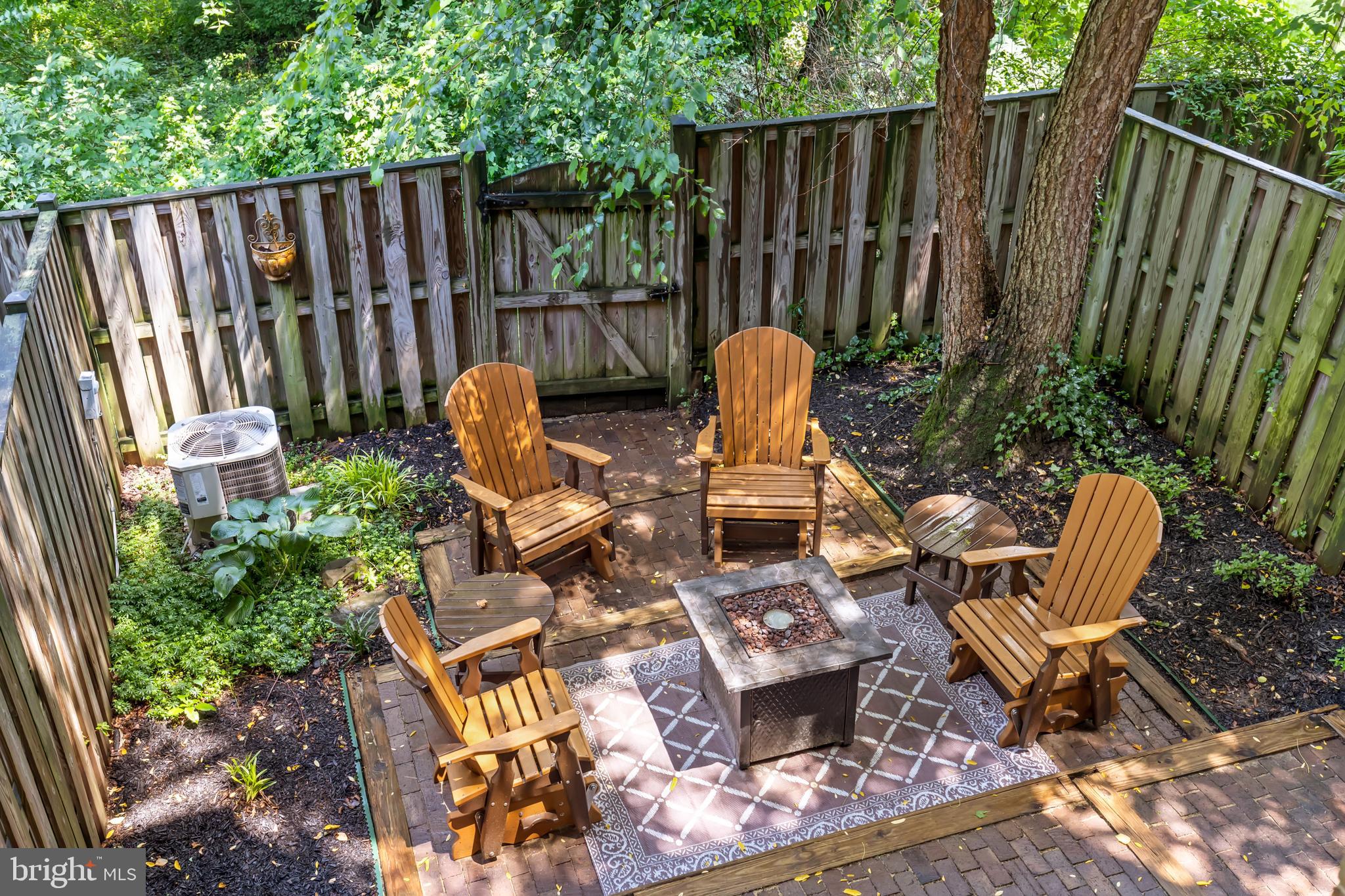 THE GLEN OF CARLYN - Residential