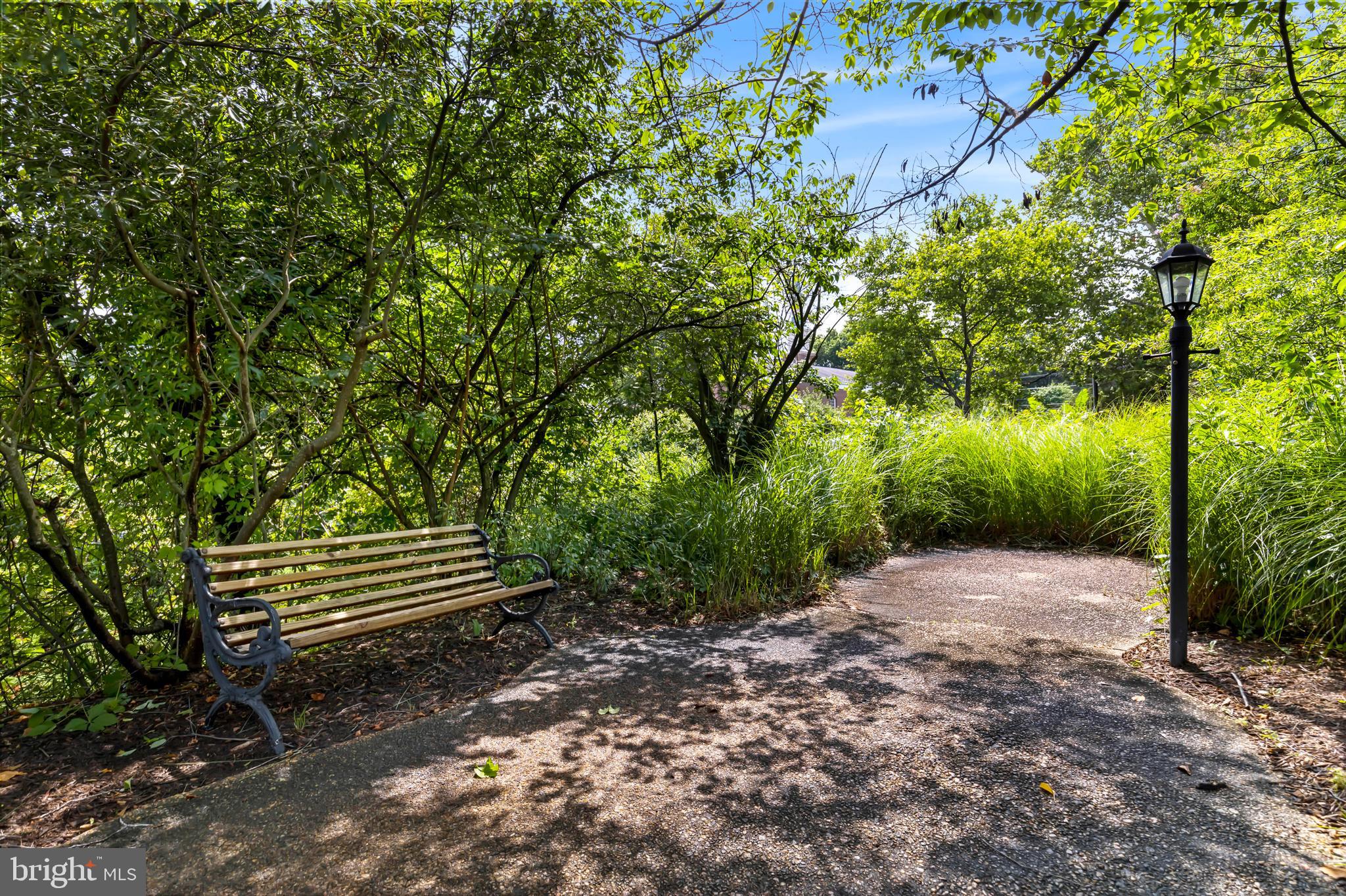 THE GLEN OF CARLYN - Residential