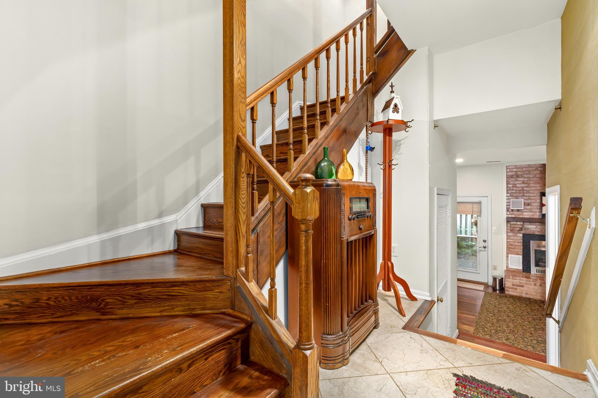 THE GLEN OF CARLYN - Residential