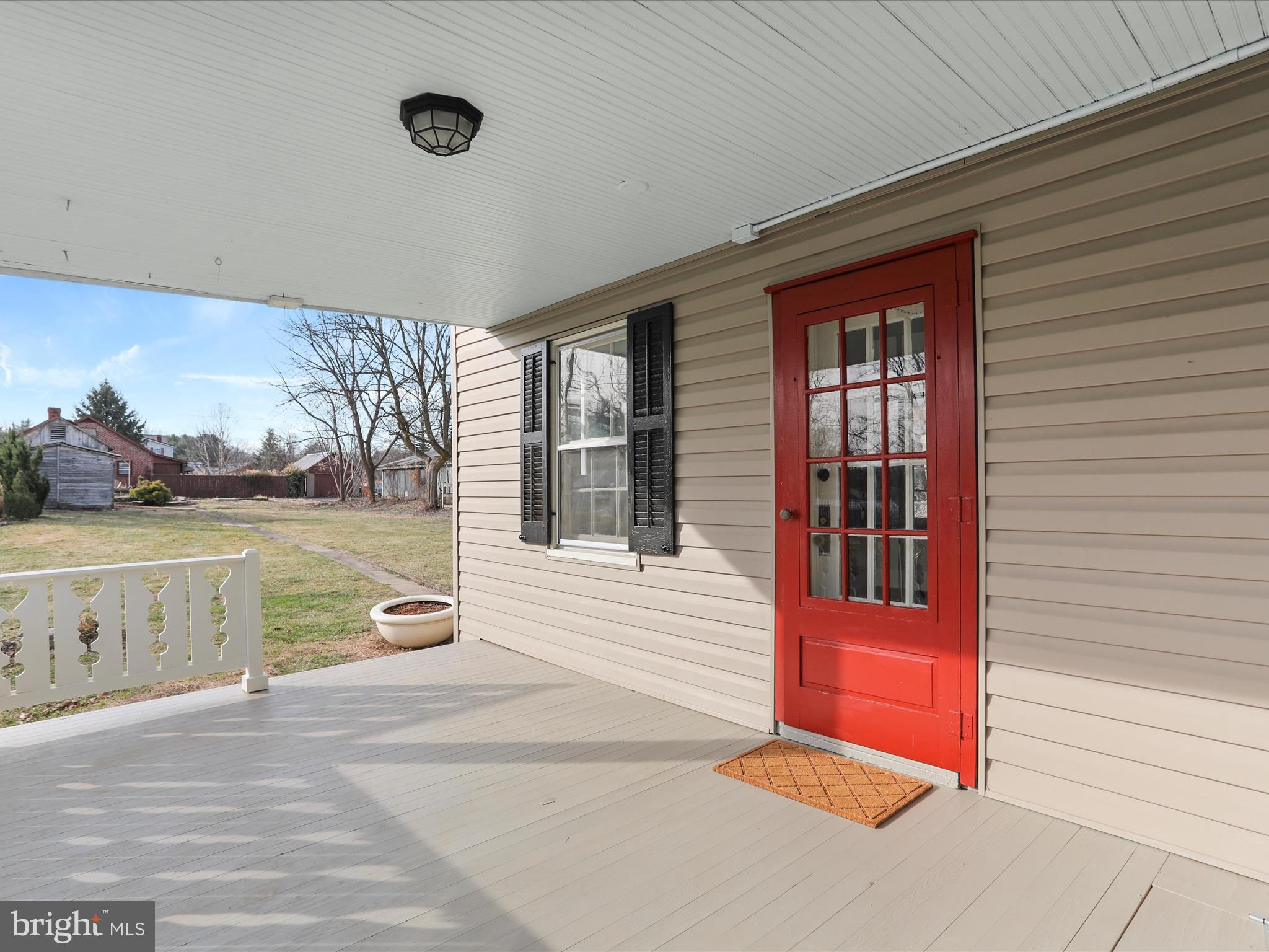 300 W MAIN STREET
