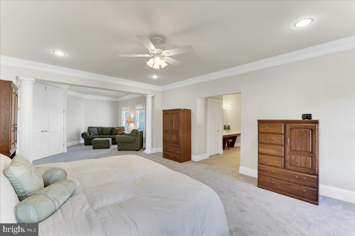 RIVERCREST - Residential