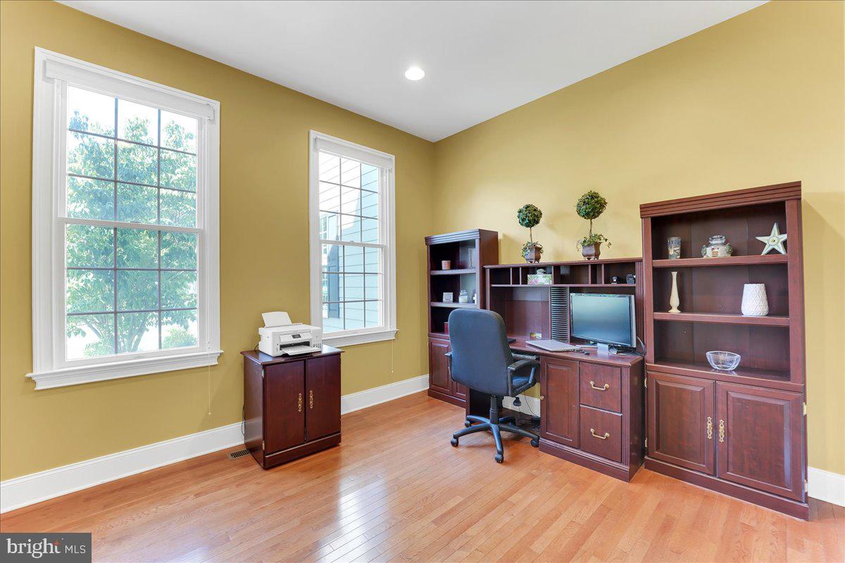 RIVERCREST - Residential