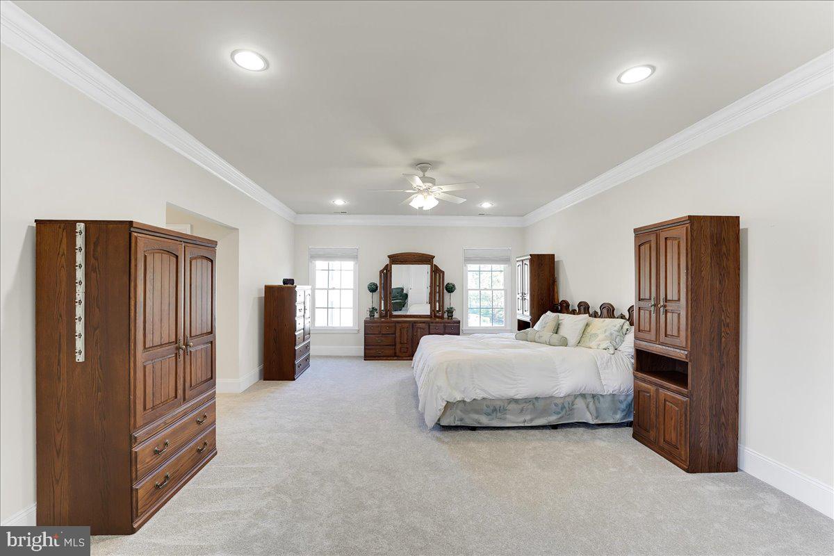 RIVERCREST - Residential