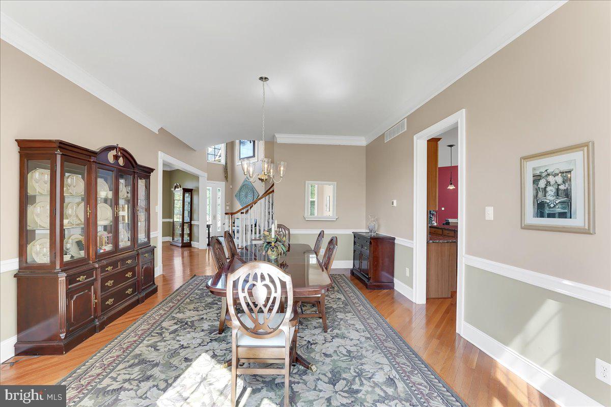 RIVERCREST - Residential