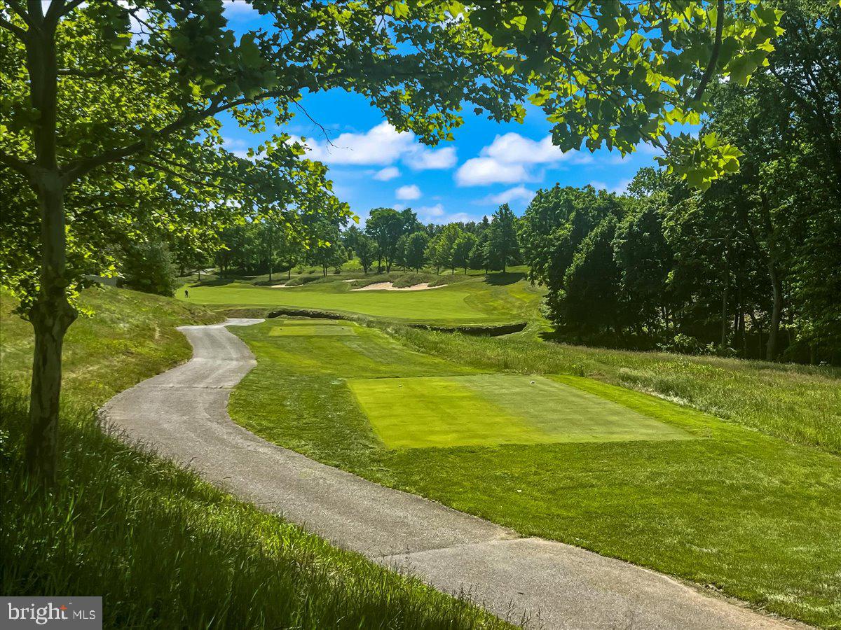 RIVERCREST - Residential