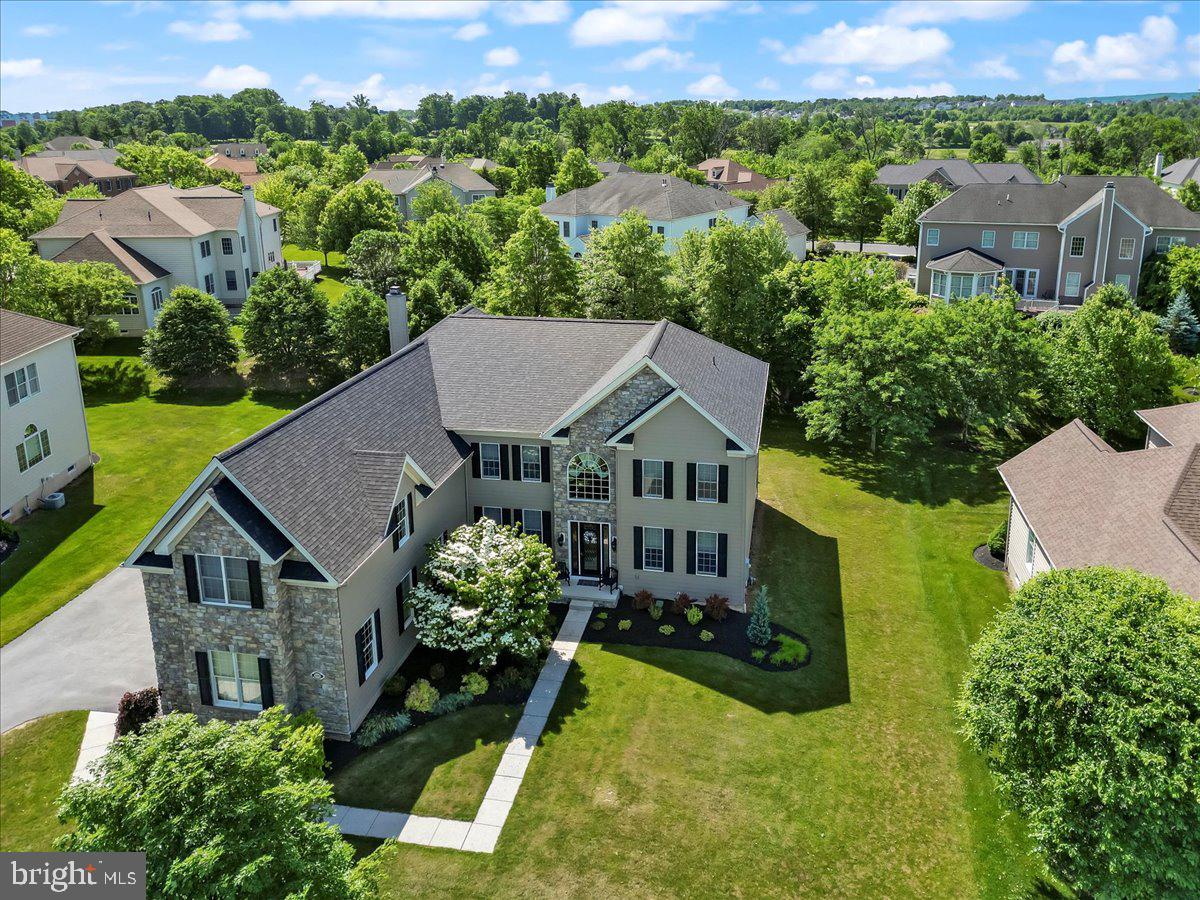 RIVERCREST - Residential