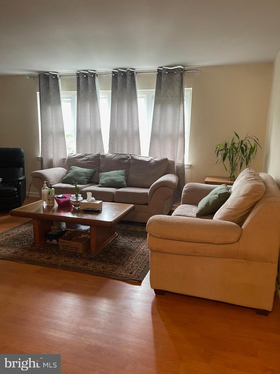 BUSTLETON - Residential