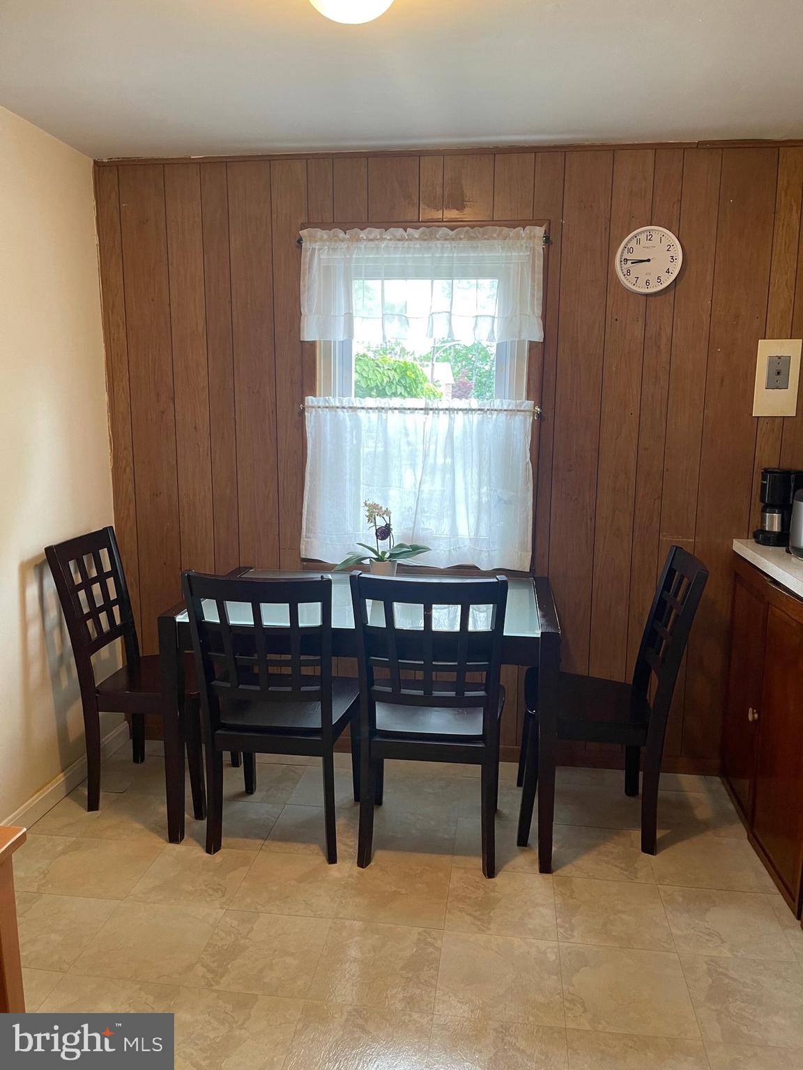 BUSTLETON - Residential