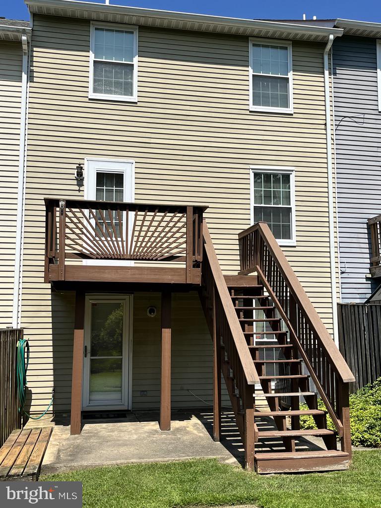 VILLAGE AT THOMAS RUN - Residential