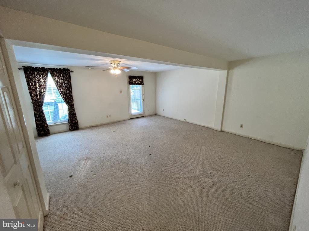 VILLAGE AT THOMAS RUN - Residential