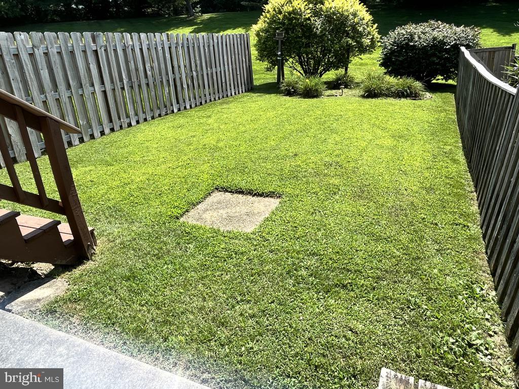 VILLAGE AT THOMAS RUN - Residential