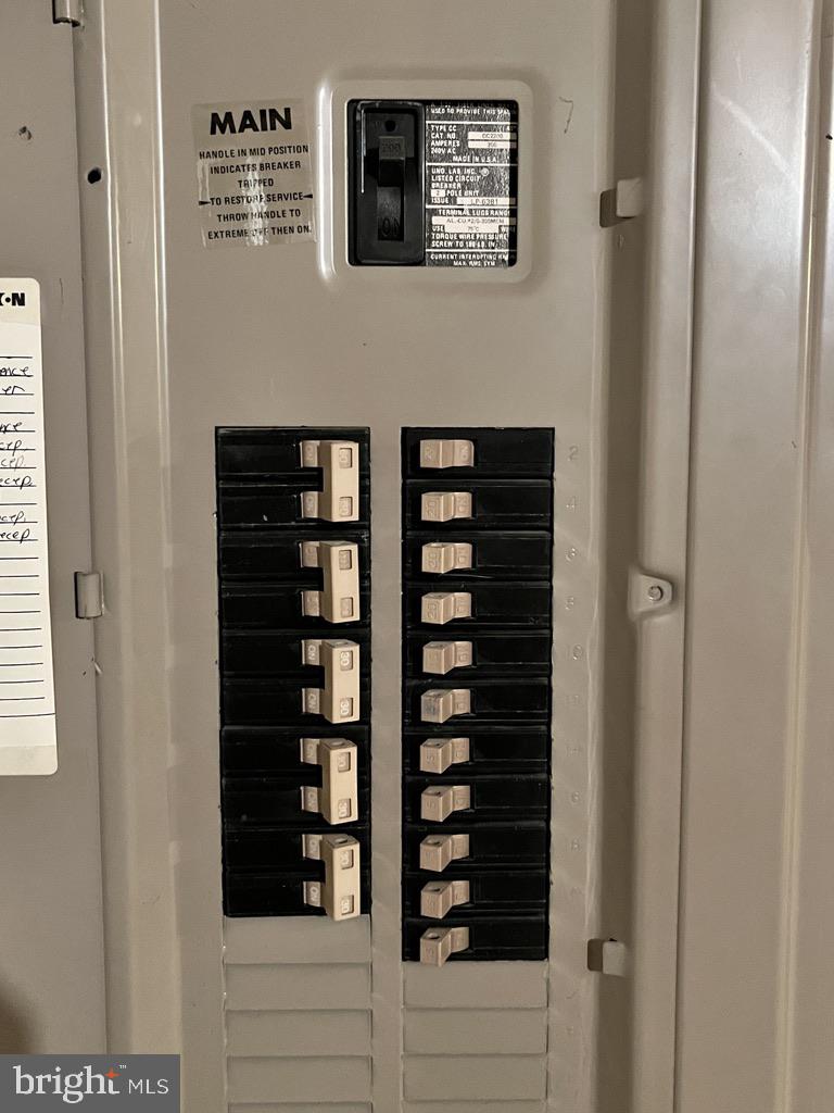 VILLAGE AT THOMAS RUN - Residential