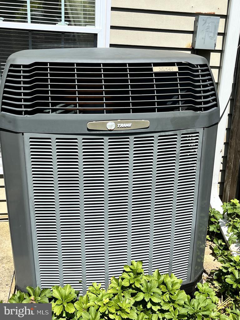 VILLAGE AT THOMAS RUN - Residential