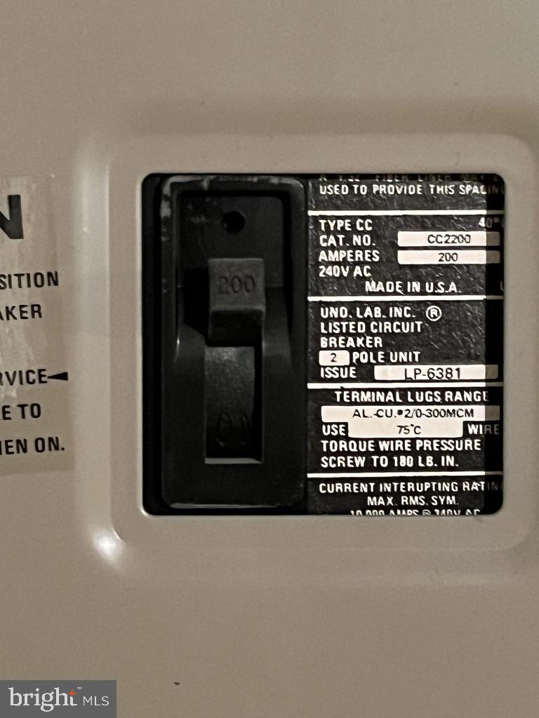 VILLAGE AT THOMAS RUN - Residential