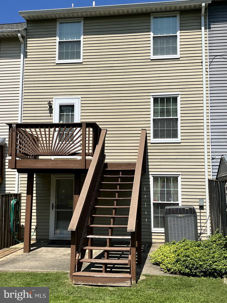 VILLAGE AT THOMAS RUN - Residential