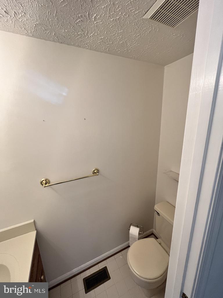 VILLAGE AT THOMAS RUN - Residential