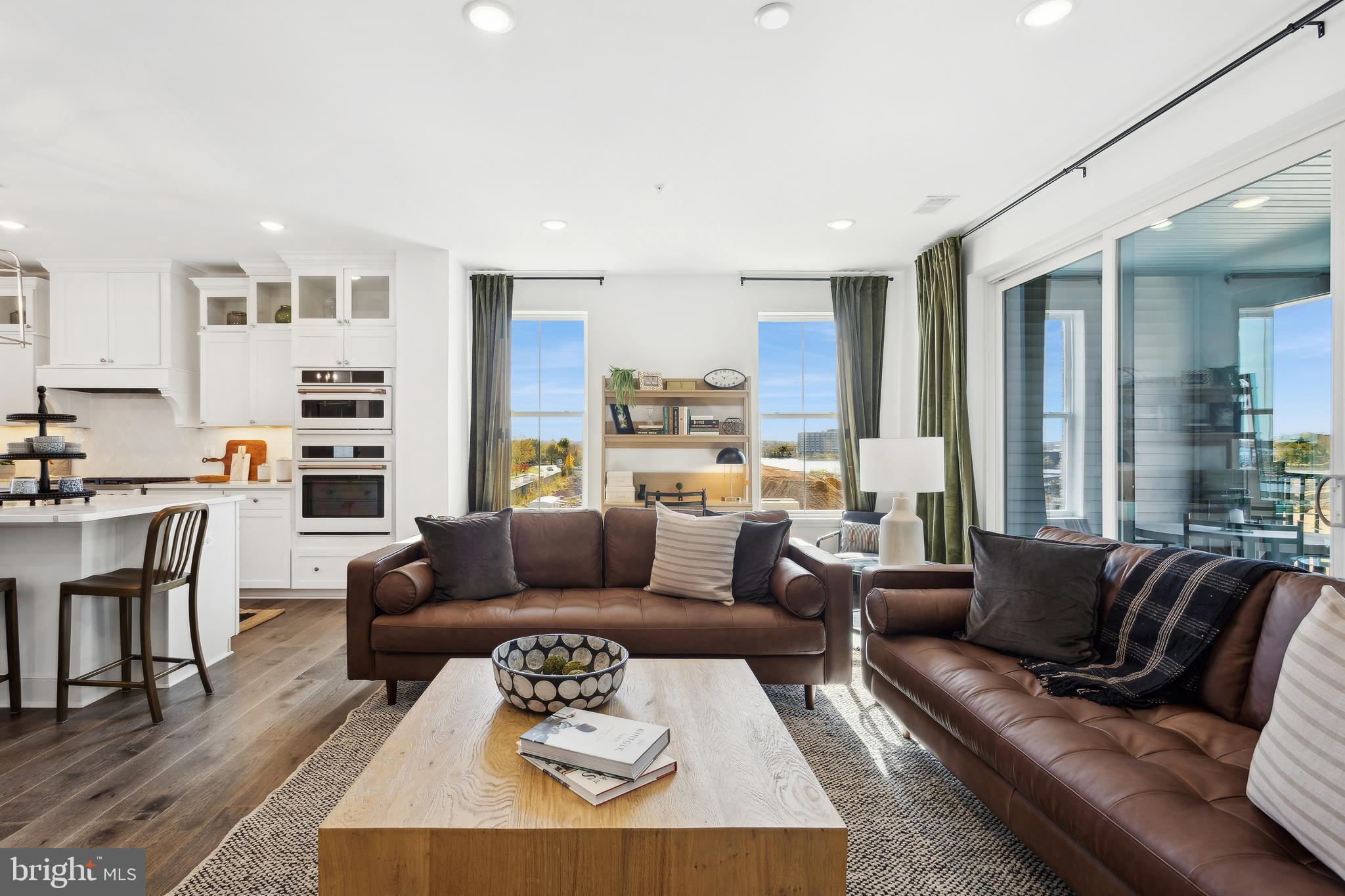 LOCKE LANDING - Residential