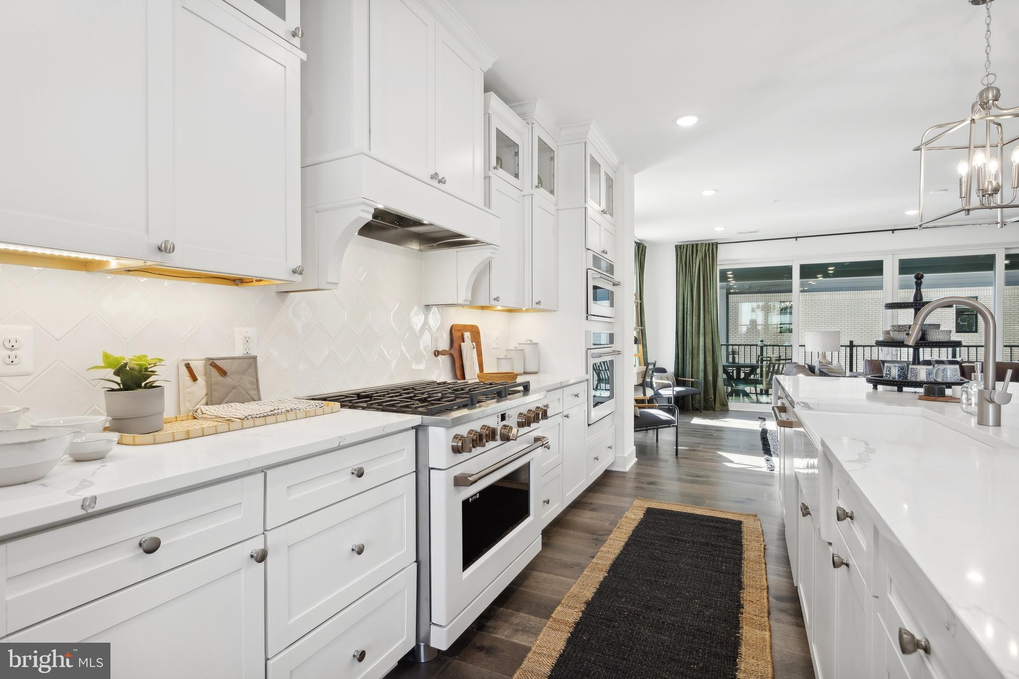 LOCKE LANDING - Residential