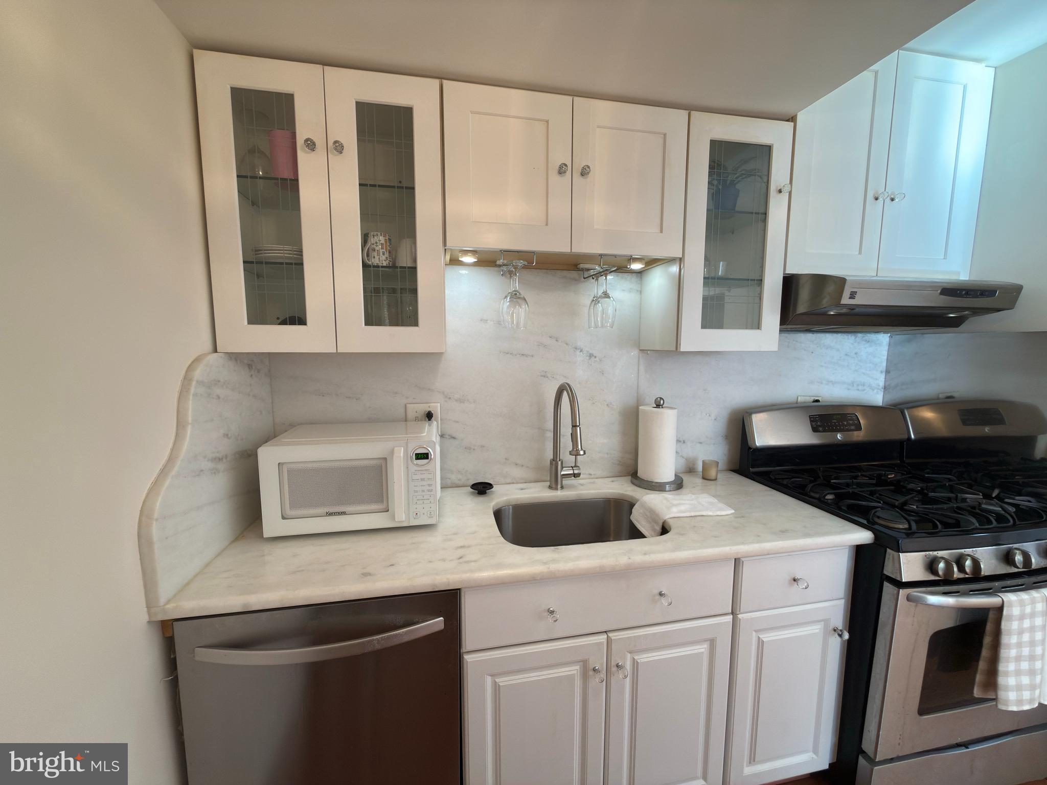 CHARLESTOWNE VILLAGE - Residential