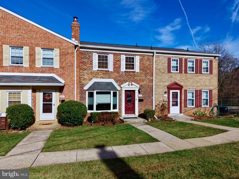 8012 LAKECREST DRIVE GREENBELT MD 20770