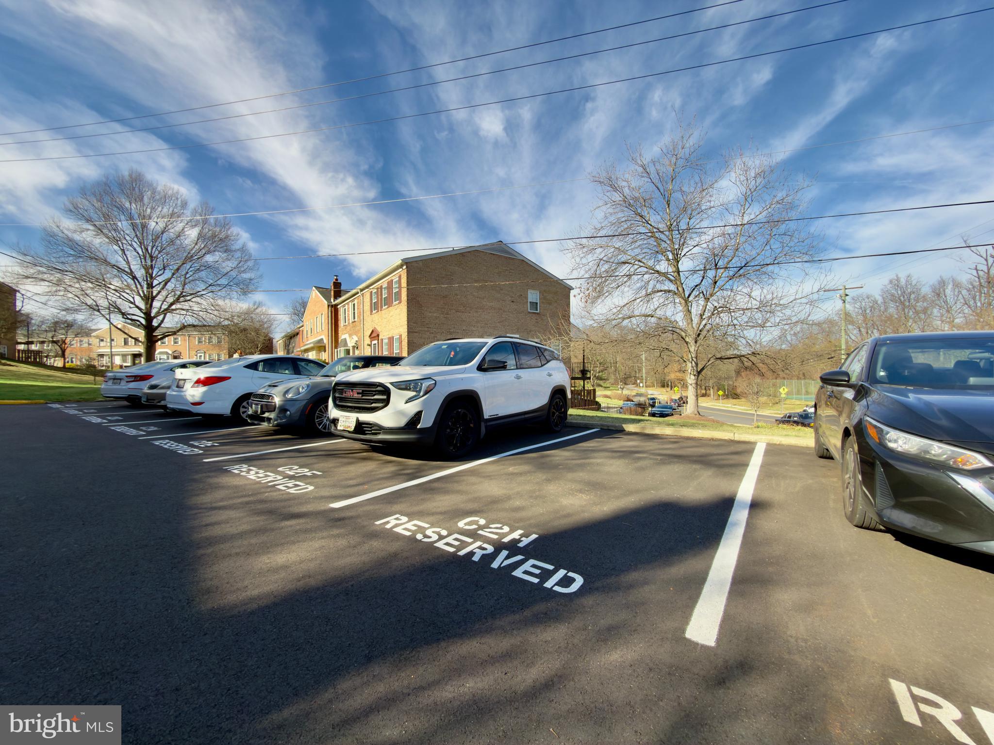 CHARLESTOWNE VILLAGE - Residential