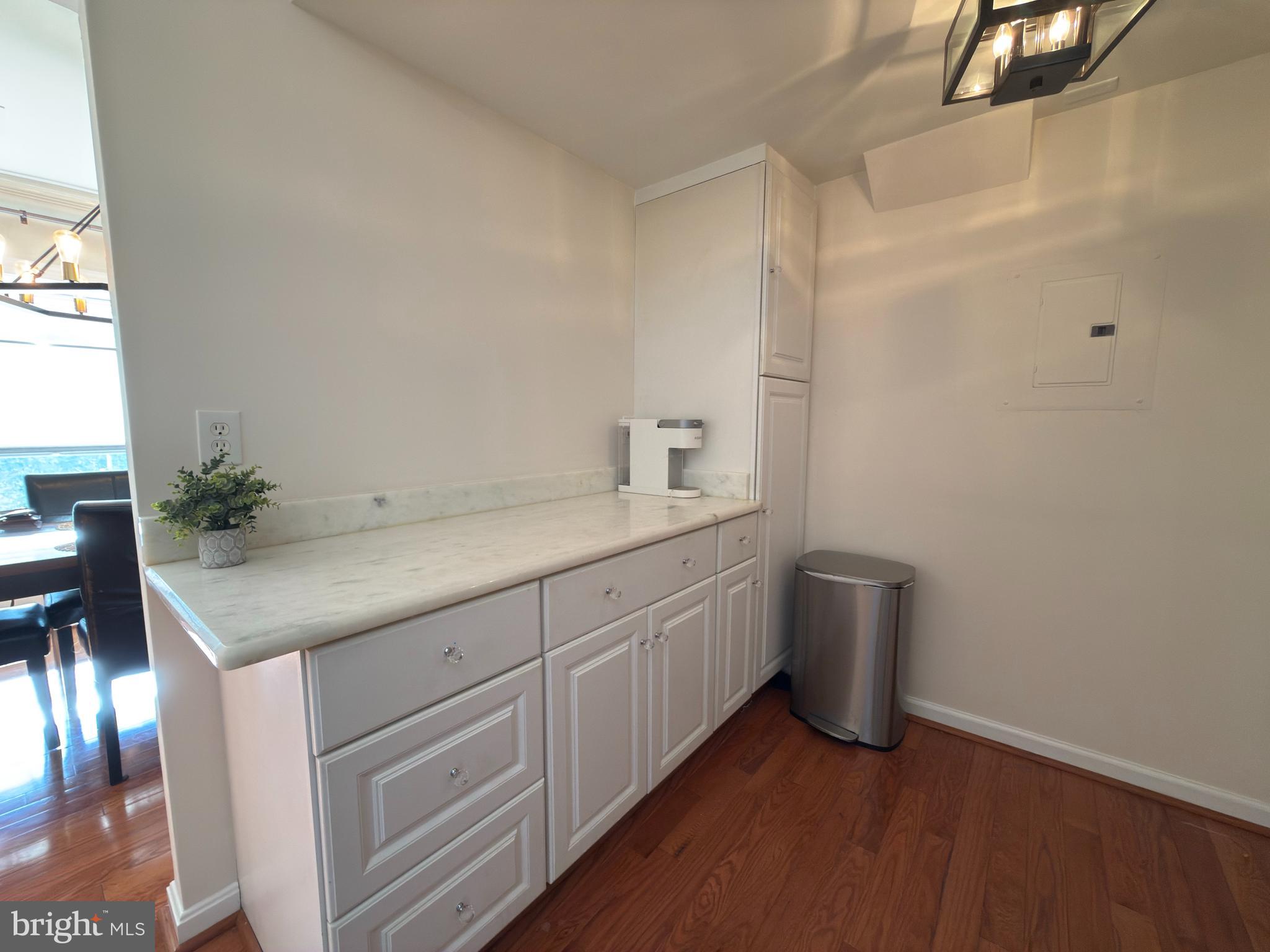 CHARLESTOWNE VILLAGE - Residential