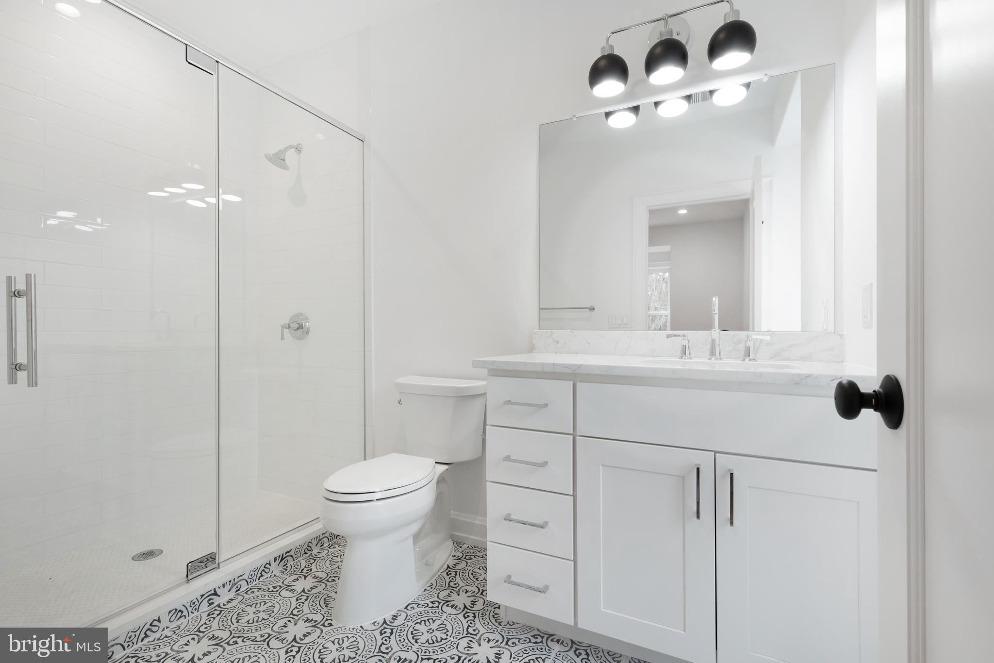 CHESTNUT HILL - Residential