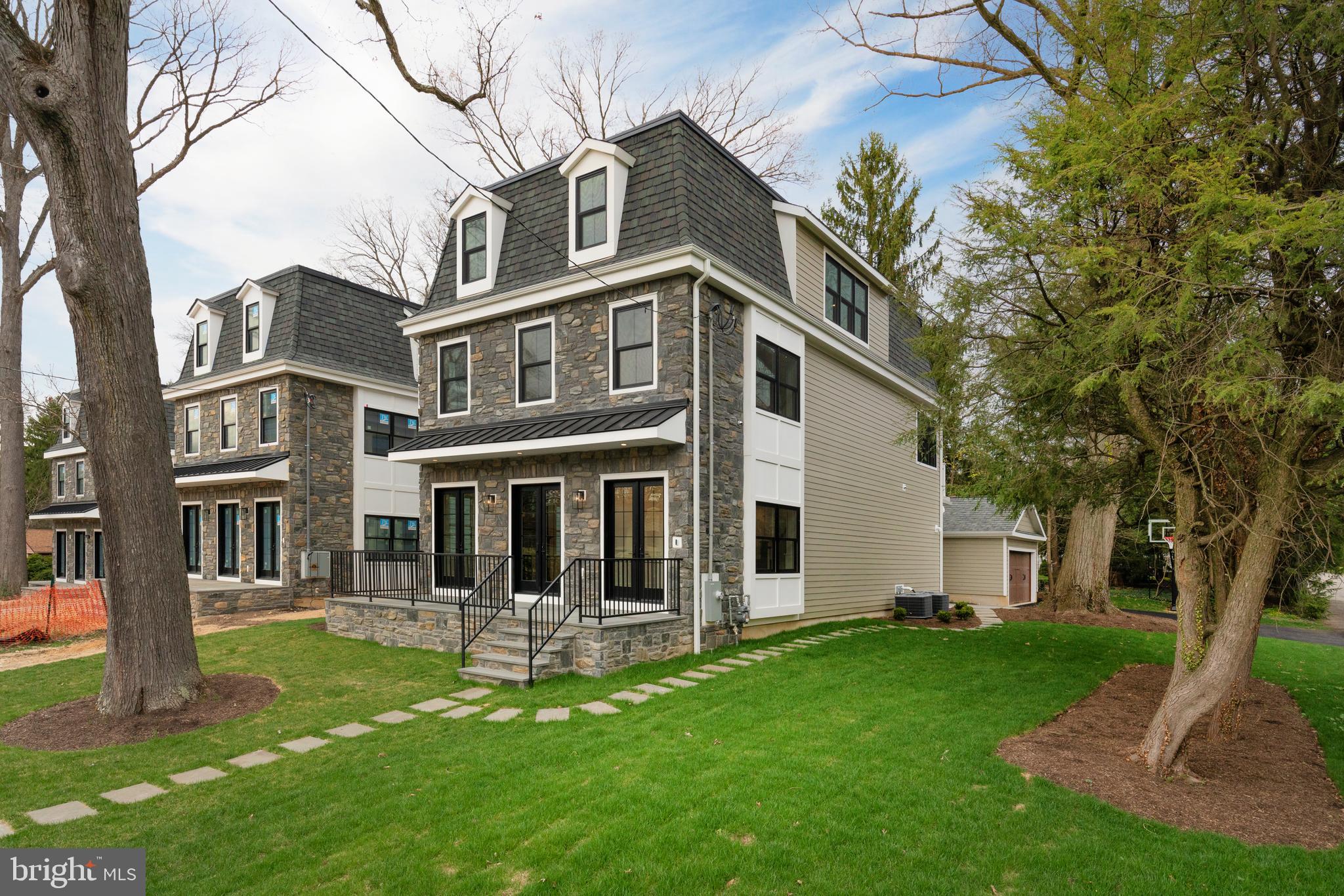 CHESTNUT HILL - Residential