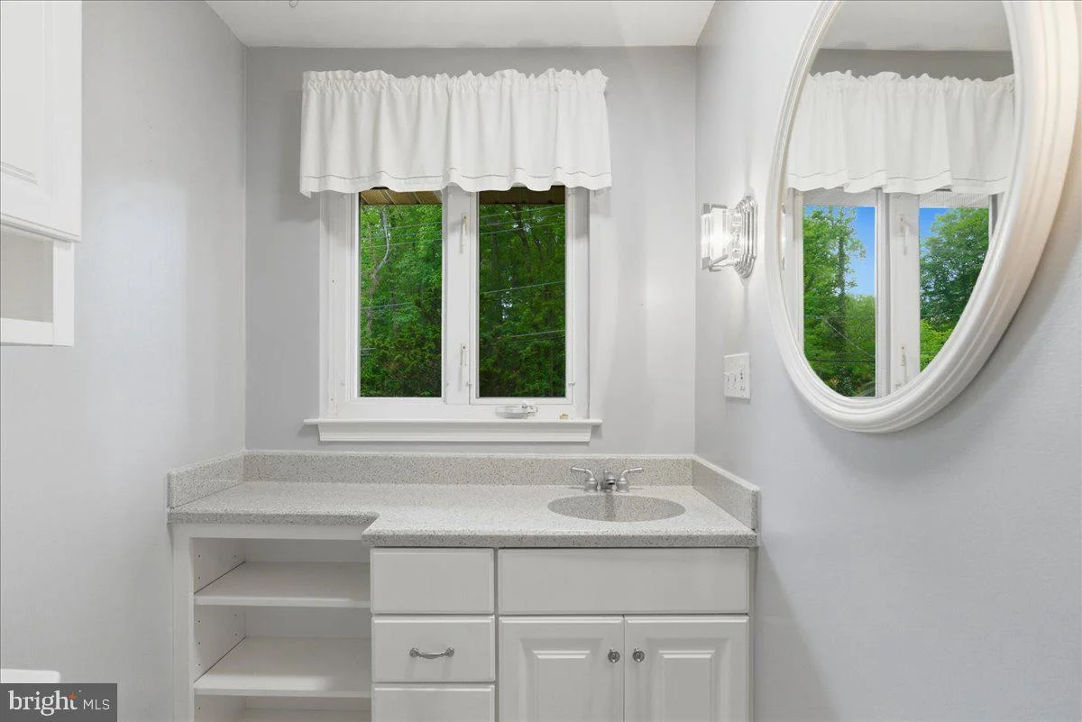 Additional image 70 of 18309 Cabin Road, Triangle, VA 22172
