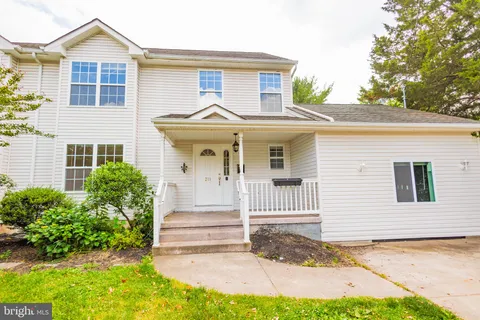 211 Laurel Avenue, Glassboro, NJ MLS: NJGL2049500