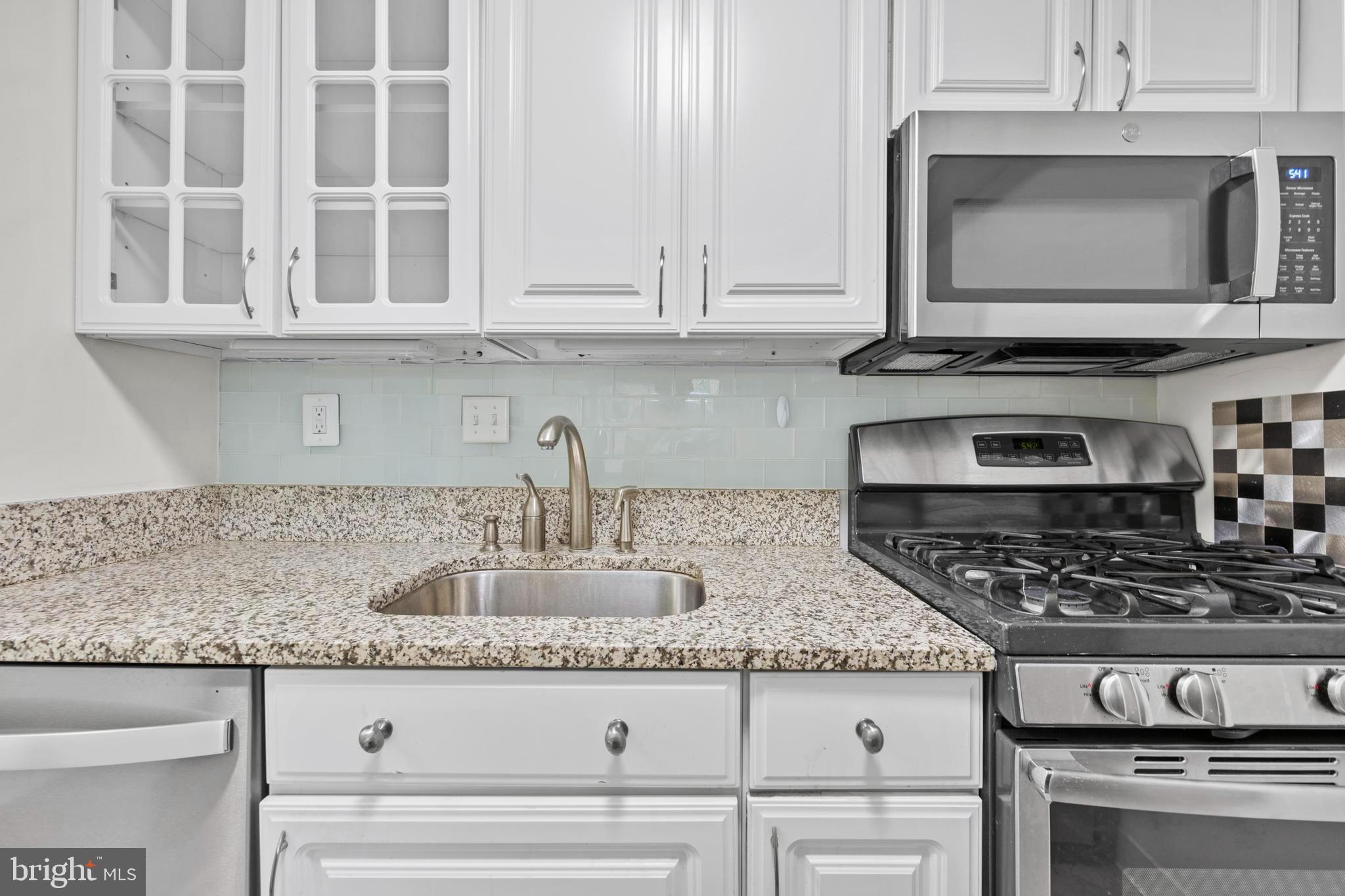 BURKE COVE - Residential