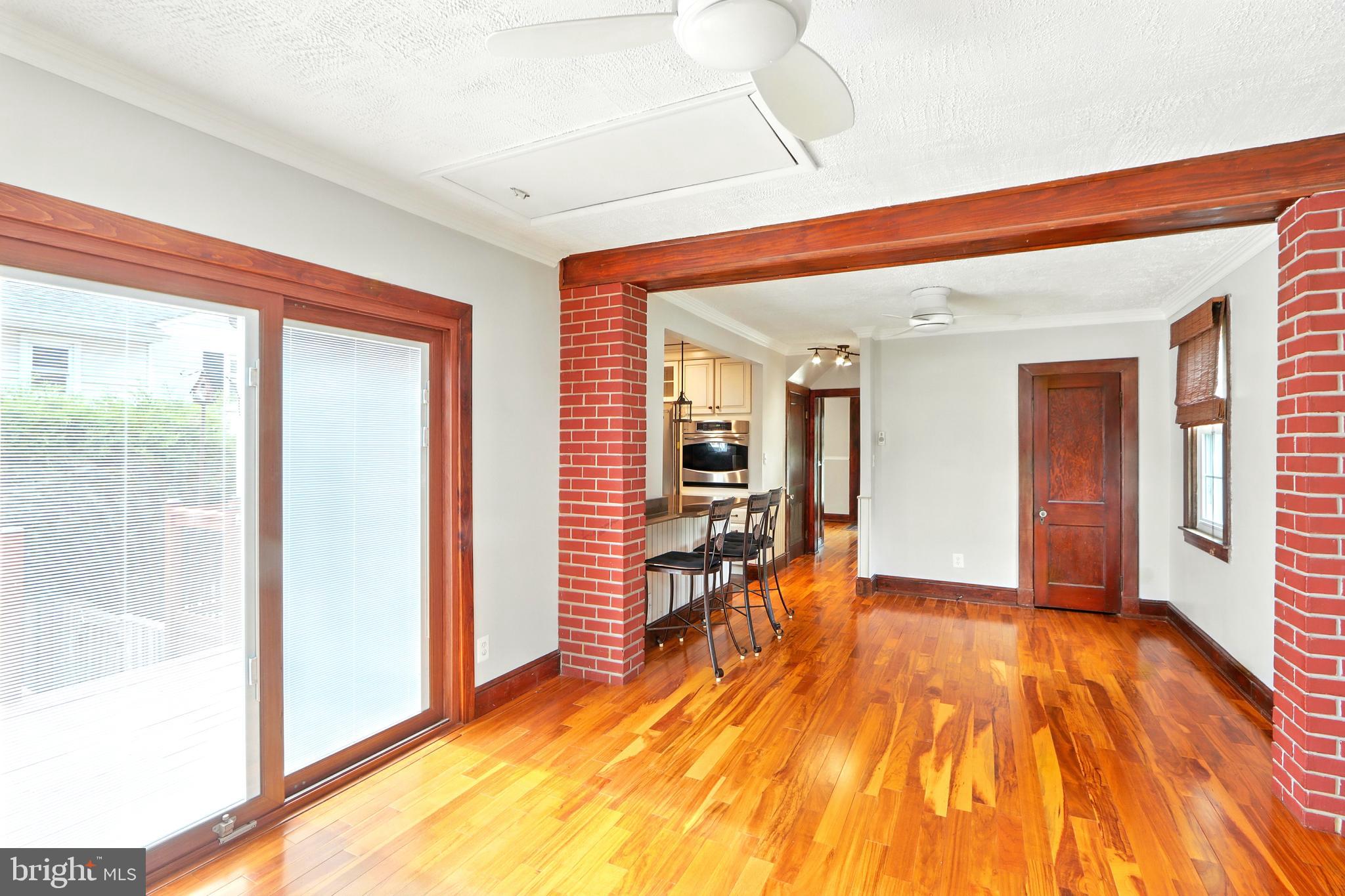 KINGSTON HEIGHTS - Residential