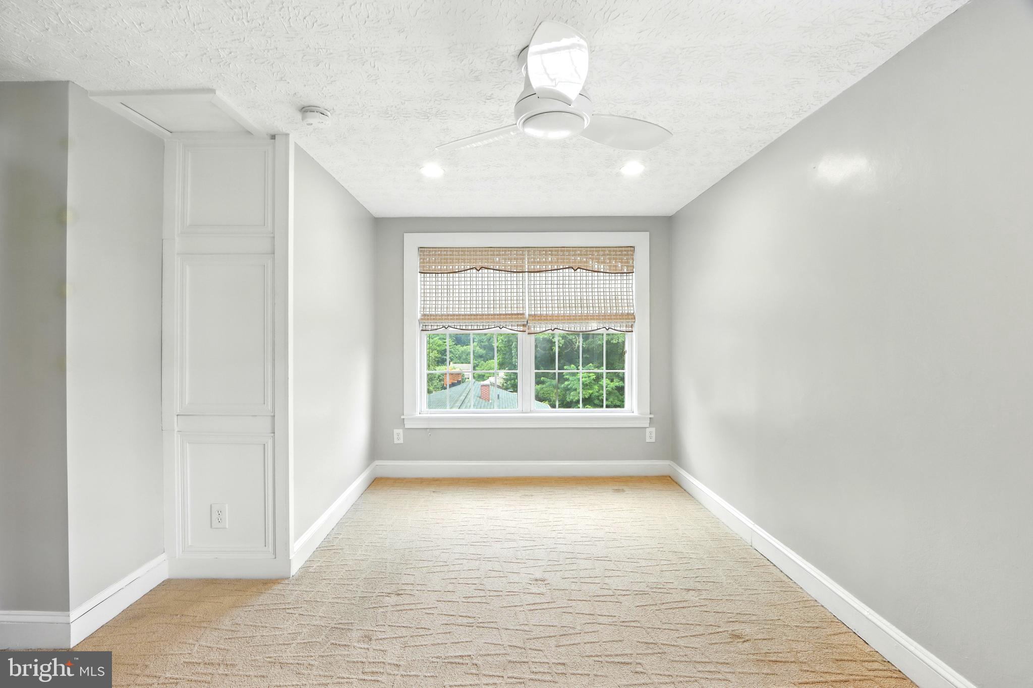 KINGSTON HEIGHTS - Residential