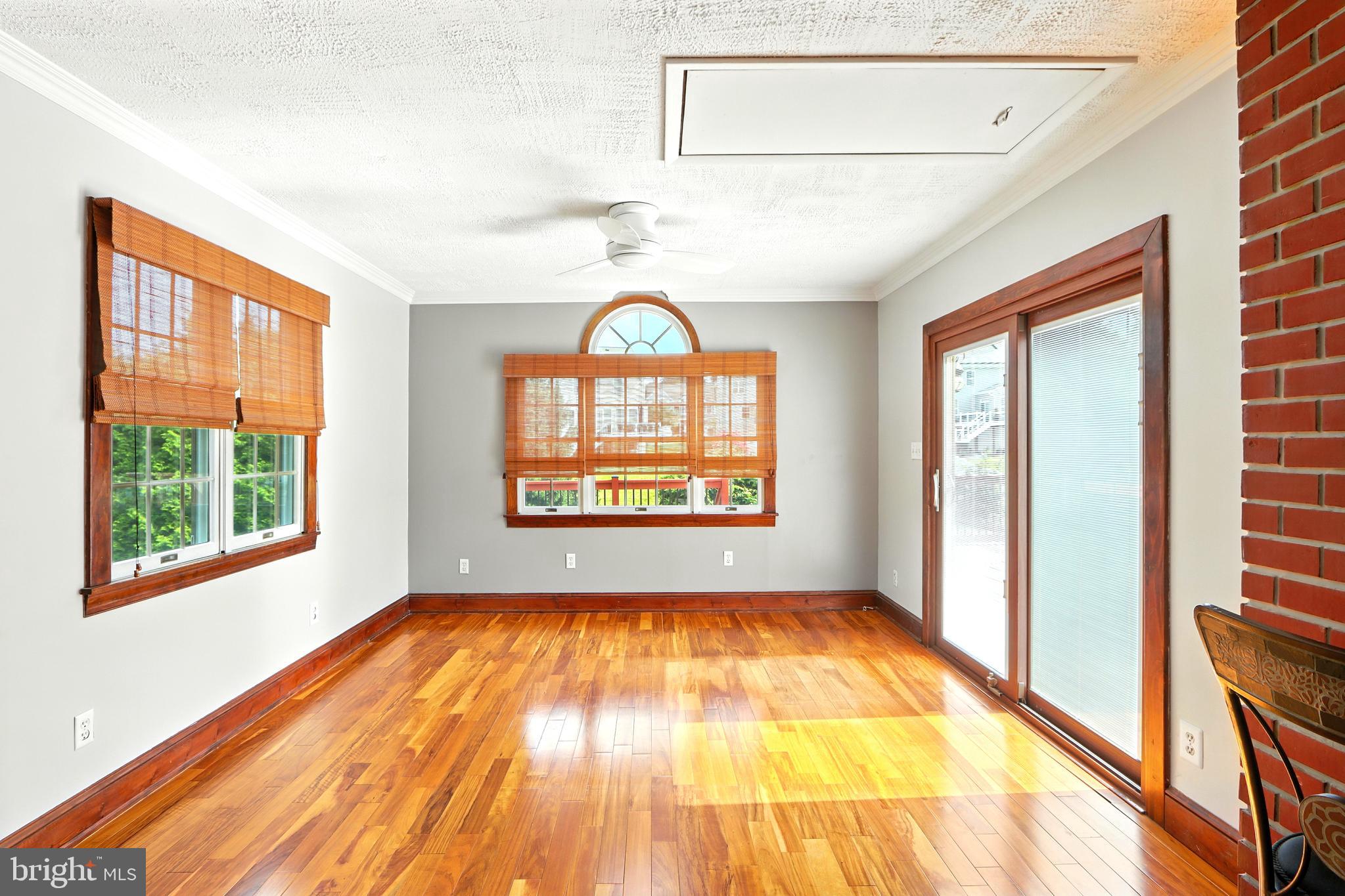 KINGSTON HEIGHTS - Residential