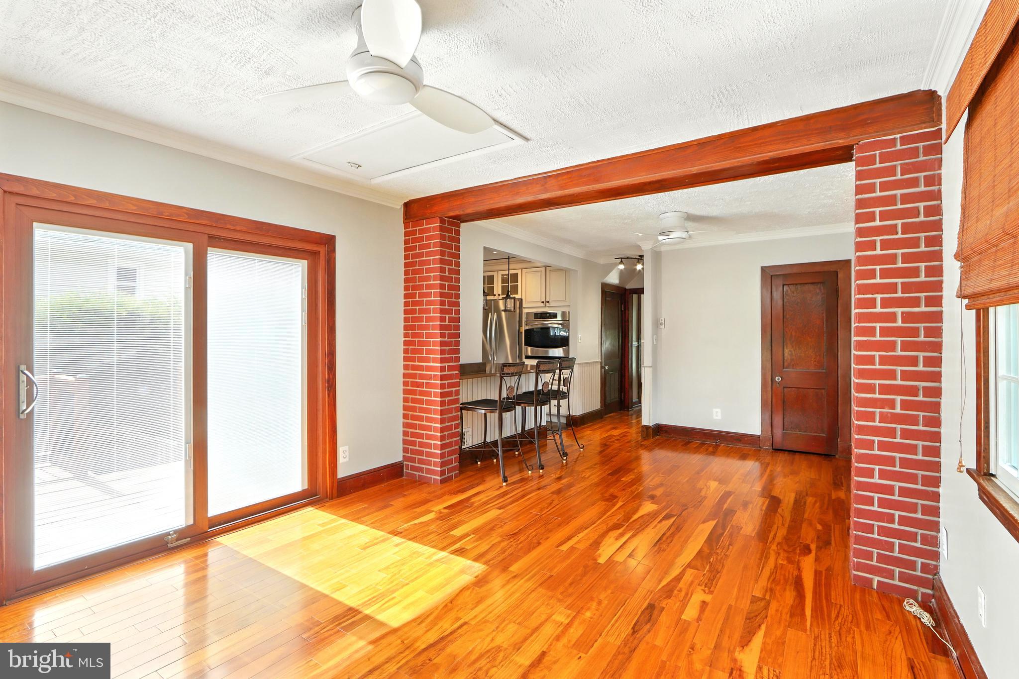 KINGSTON HEIGHTS - Residential