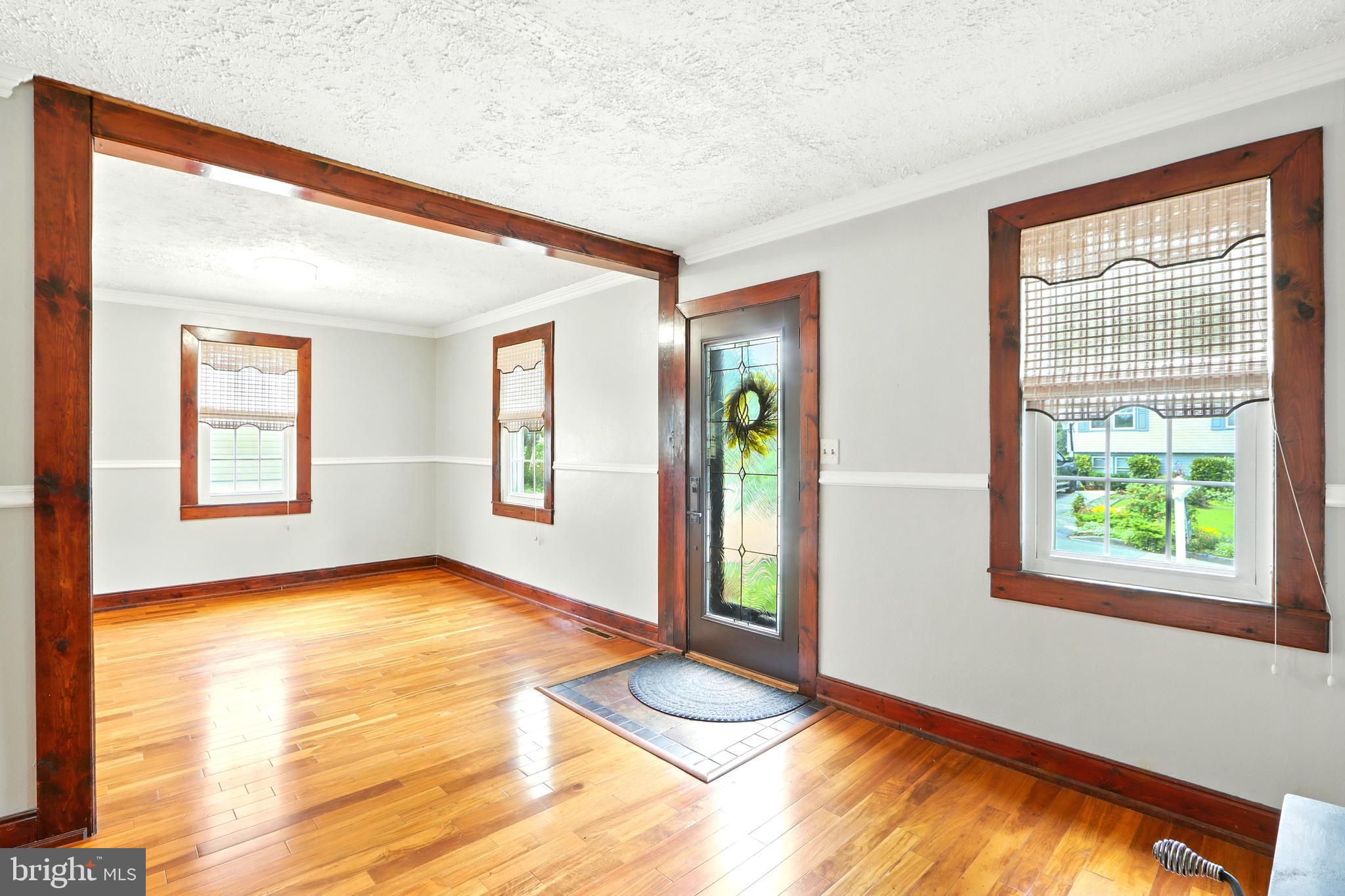 KINGSTON HEIGHTS - Residential