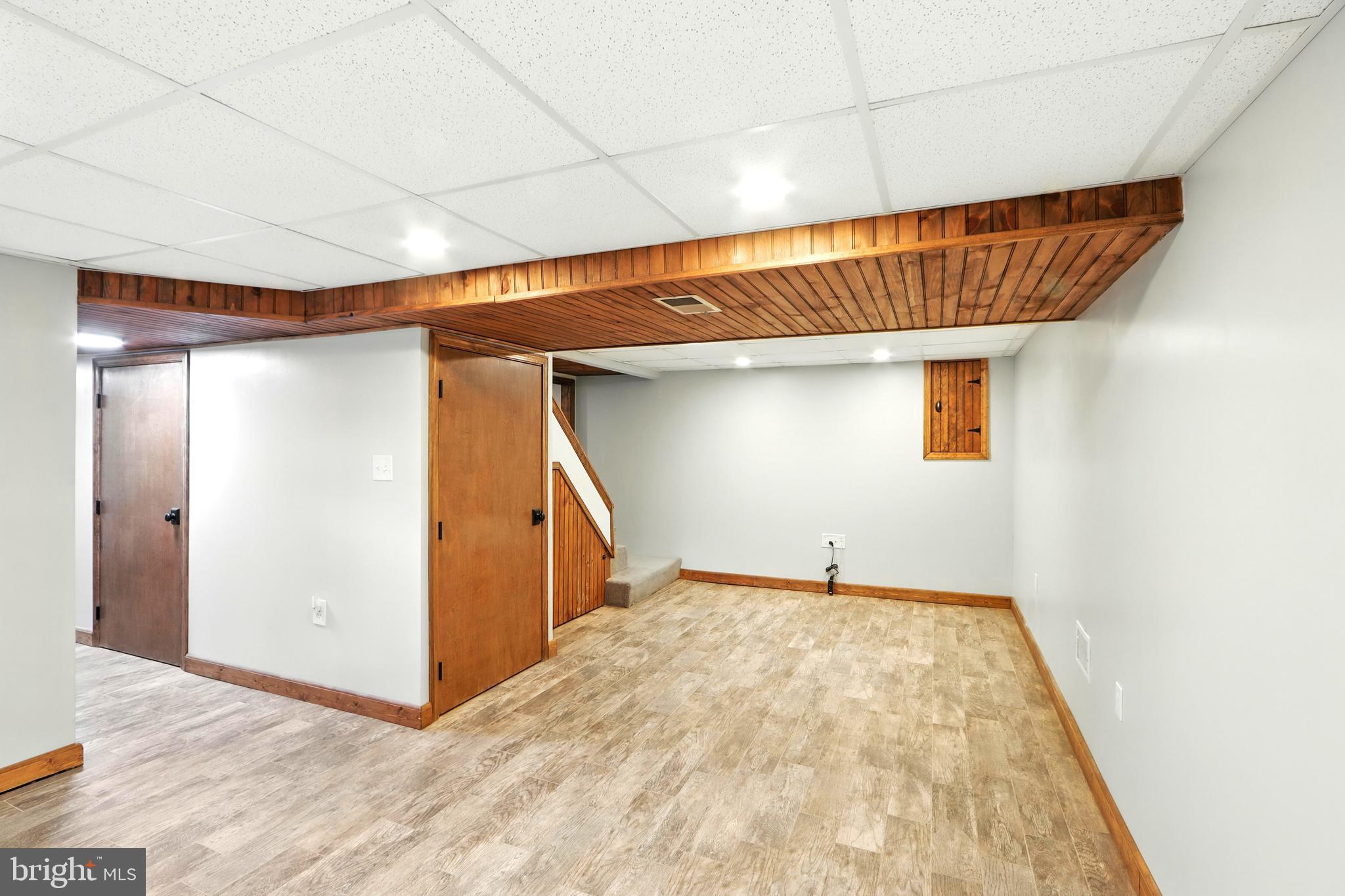 KINGSTON HEIGHTS - Residential