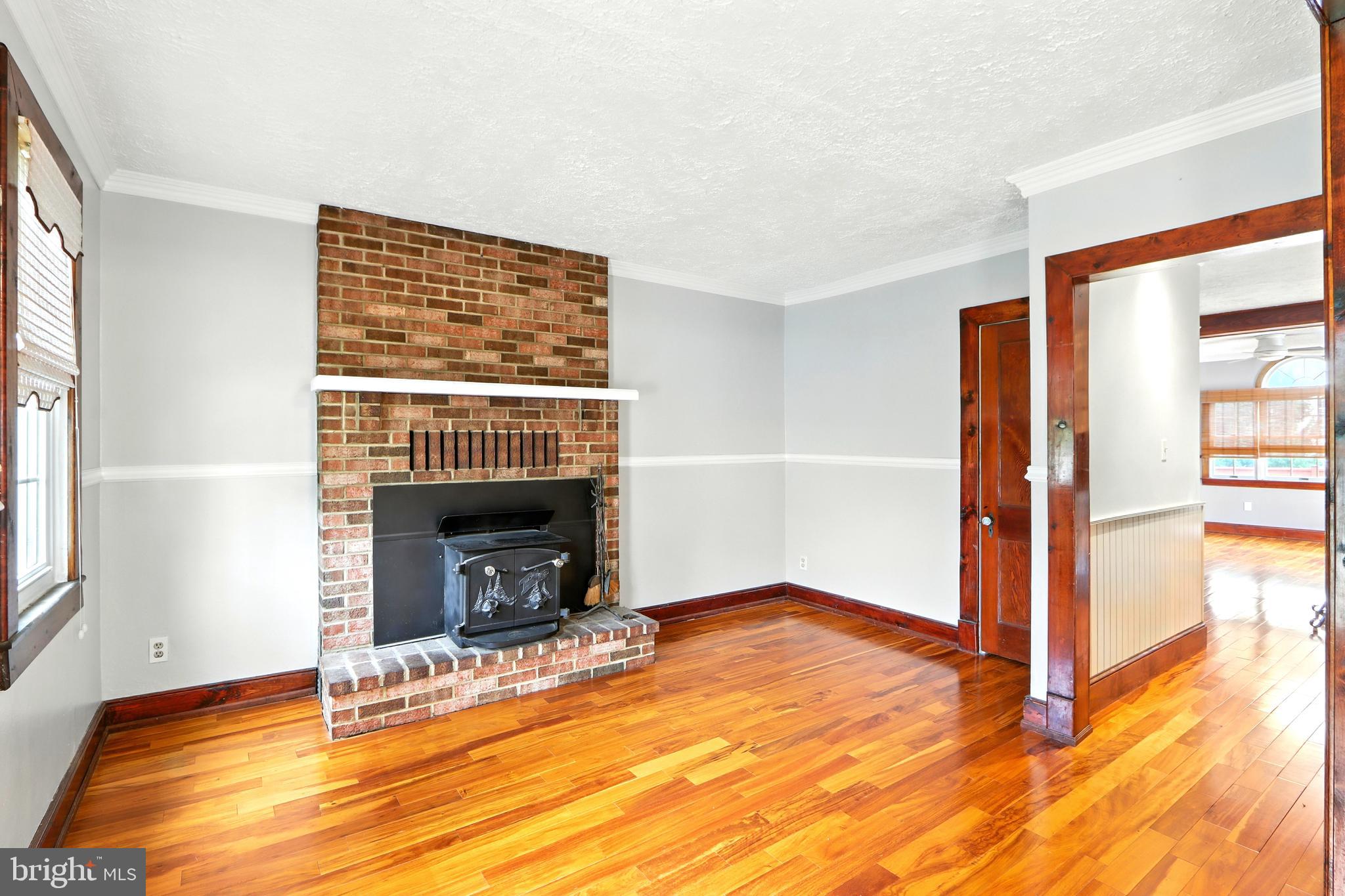 KINGSTON HEIGHTS - Residential