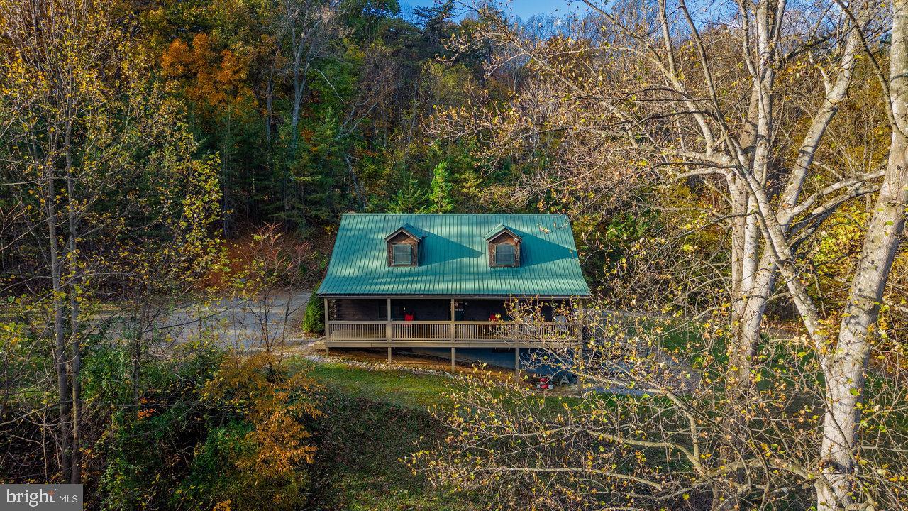 900 CROOKED RUN ROAD